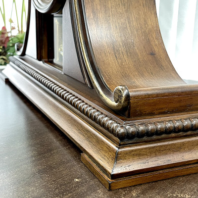 Đồng hồ Để bàn Rhythm CRH271UR06 – Kt 60.0 x 39.7 x 15.0cm, Vỏ gỗ, Dùng Pin.