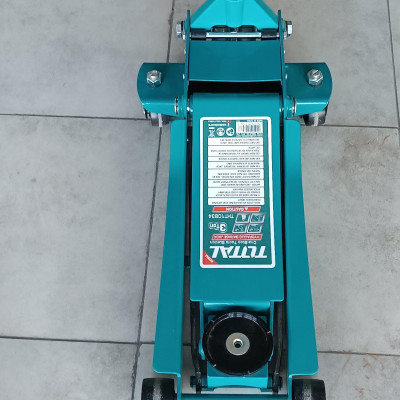 ĐỘI CÁ SẤU 3 TẤN (NÂNG NHANH) TOTAL THT10834 - HÀNG CHÍNH HÃNG