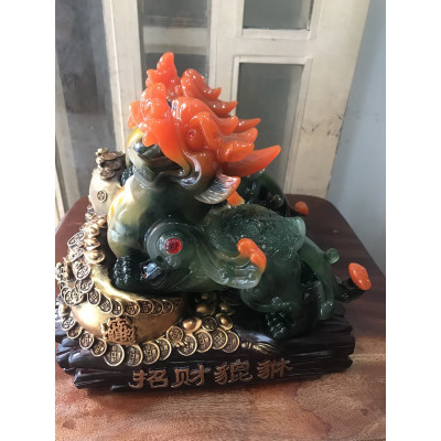Cặp Tỳ Hưu Phong Thủy Hút Tài Lộc Lớn Màu Xanh Đậm Đầu Cam Đậm Đứng Hủ Vàng Bao Tiền To Size Dài 30cm x Cao 26cm x Sâu 13cm Hợp Anh Chị Mệnh Mộc Thủy hỏa trưng phòng khách nhà công ty bàn thờ thần tài đẹp tốt ạ