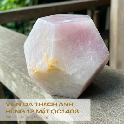 Thạch anh hồng 12 mặt NHASAN QC1403 mang lại năng lượng tích cực cho góc học tập - nặng 440gr, đường kính 7.6cm