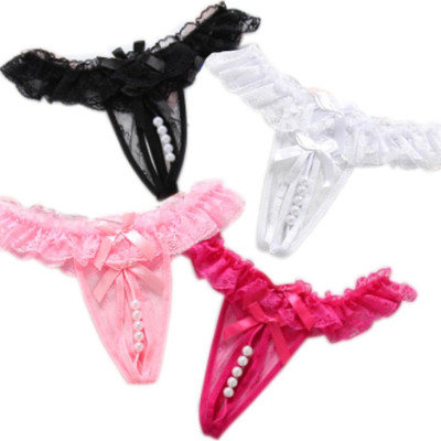 Quần lót nữ xẻ đáy đính hạt cườm - Màu hồng đậm