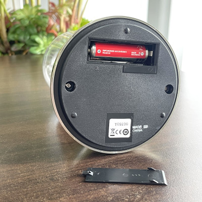 Đồng hồ để bàn Nhật Bản Rhythm 4SG888WR18 Kt 10.8 x 17.5 x 10.8cm, 380g Vỏ nhựa. Dùng Pin.