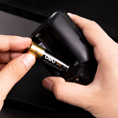 Pin kiềm Akaline AA Deli - Vỉ 2 viên/ 4 viên - 18500 / 18501