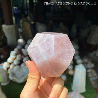 Thạch anh hồng 12 mặt NHASAN QC1411 Tăng cường sự tự tin - nặng 580gr, đường kính 8.2cm