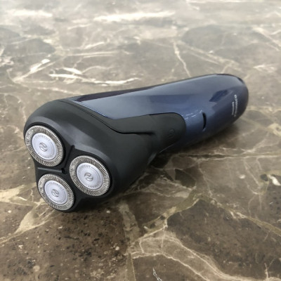  Chia sẻ:     Máy cạo râu khô và ướt Philips Aquatec AT620