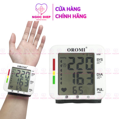 Máy đo huyết áp điện tử cổ tay OROMI GT-701C - Bảo hành chính hãng 3 năm