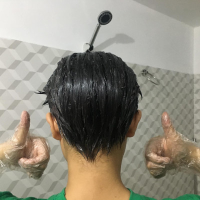 Dầu gội nhuộm tóc Lich5 màu nâu đen - Lên màu tự nhiên - Sử dụng đơn giản, tiện lợi, mùi dễ chịu - Tặng bộ kit tự nhuộm tại nhà