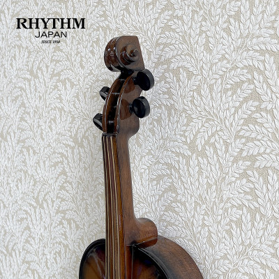 Đồng hồ Rhythm Musical 4MHA03WD06 – KT 17.8 x 48.7 x 7.0cm. Vỏ gỗ. Dùng PIN.