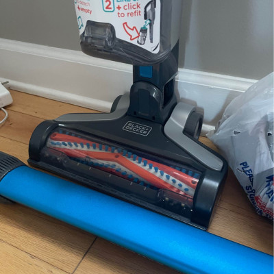 Máy hút bụi cầm tay chạy pin 20Vmax BLACK & DECKER BSV2020G-B1 - Hàng chính hãng