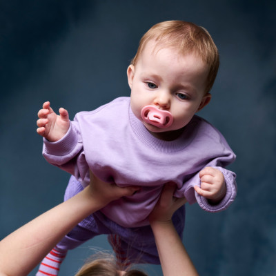 Ty Ngậm Silicon Siêu Nhẹ Cho Bé Tommee Tippee Ultra Light 6-18 Tháng (Vỉ Đôi)