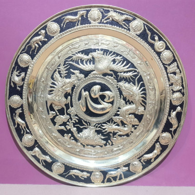 Mâm đồng chạm nổi tứ linh chữ Tâm -