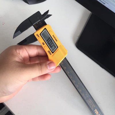 THƯỚC KẸP NHỰA MÀN HÌNH SỐ 150mm TOLSEN 35052 - HÀNG CHÍNH HÃNG