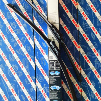 BỘ GẠT MƯA BOSCH AEROTWIN EURO SET VOLKSWAGEN SCIROCCO (-2017) - 19X24 (7215V)