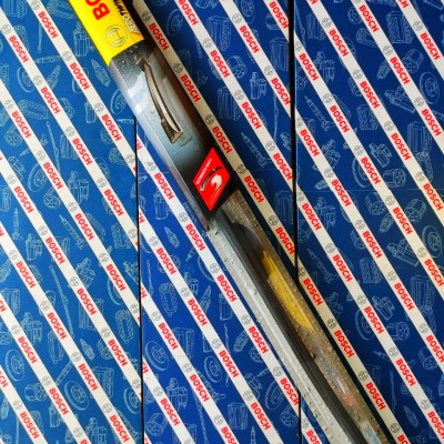 Thanh Gạt Mưa Cao Cấp Bosch Aerotwin 28 inch - 700mm