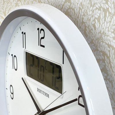 Đồng hồ treo tường Nhật Bản Rhythm CFG728NR03. Kt 35.0 x 5.0cm, 1.02kg. Vỏ nhựa. Dùng Pin.