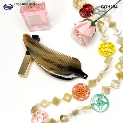 Lược Sừng Hình Lá Bằng Sừng Uốn Lượn Tinh Xảo Xuất Nhật - COH184