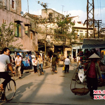 Tranh kính cường lực Phố cổ Hà Nội D4502 01 (được chọn mẫu)