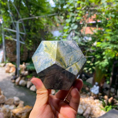 Đá canxedon 12 mặt NHASAN giúp tĩnh tâm, bình an (700-750gr) tặng 5 viên đá ngũ sắc may mắn