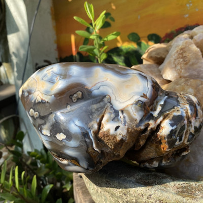 Viên Đá Mã Não Tự Nhiên DMN105 NHASAN "độc nhất tại Việt Nam", nặng 6kg, kích thước 20x23 cm