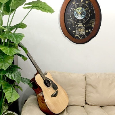 Đồng hồ Nhật Bản Rhythm Magic Motion 4MH879WU06 – Kt 41.8 × 50.6 × 14 cm, 4.10kg, Vỏ gỗ sơn mài, sử dụng PIN.