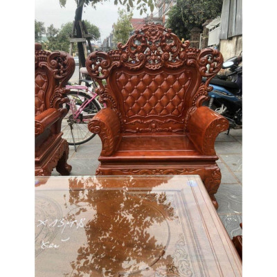 Bộ bàn ghế hoàng gia và bộ rồng khuỳnh