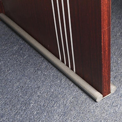 Miếng xốp bọc chân cửa chắn gió chống bụi, ngăn tiếng ồn, ngăn côn trùng 93 x 9.6cm