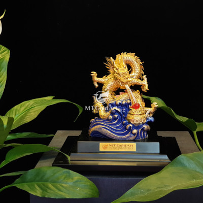 Tượng Rồng phong thủy nhả ngọc dát vàng MT Gold Art M02 (17x20x24cm)- Hàng chính hãng, quà tặng dành cho sếp, khách hàng, đối tác