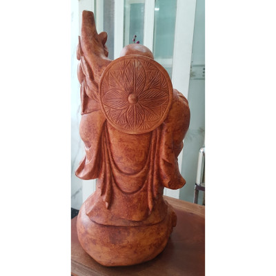 Tượng Di Lặc Gỗ Đứng Bao Tiền To Cười Vui Tay Cầm Thỏi Vàng Cành Đào Dây Đồng Tiền Ngũ Phúc May Mắn Size Cao 60cm x đk 30cm x sâu 30cm Trưng phòng khách đẹp ạ