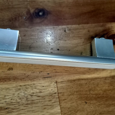 Tay tủ ivan 09643.096 CP/SC crom bóng mờ 