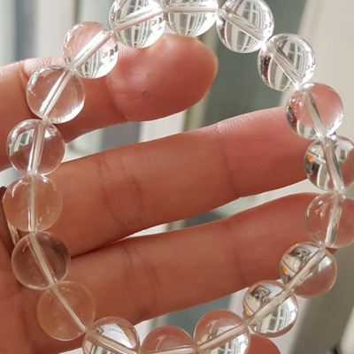 Vòng tay phong thủy may mắn đá thạch anh trắng tự nhiên rẻ đẹp Size vòng 10mm hay 10li chuẩn hợp Nữ mệnh kim mệnh Thủy Đá thạch anh trắng tự nhiên đeo tốt sức khỏe, tim mạch, may mắn thuận lợi công việc cuộc sống ạ