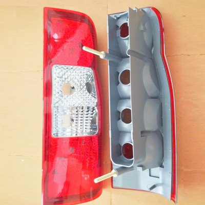 Bộ Đèn Hậu Ford Transit (2007 - 2012)