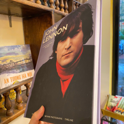 Sách - John Lennon: A Photographic History - A Complete Story by Rickayzen Clayton Thomas