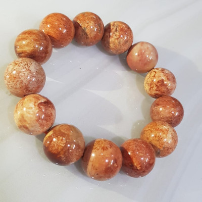 Vòng Tay Nam San Hô Hóa Thạch Mới size vòng 16mm 13 hạt đúng cung sanh tốt Màu Đỏ Hoa Đẹp Sang đỏ dãy núi tự nhiên Vòng hàng hiếm bóng nam đeo đẹp may mắn sang tay lắm ạ