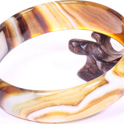 Vòng tay đá mã não vàng nâu bản hẹ ni 56 mệnh thổ, kim - Ngọc Qúy Gemstones
