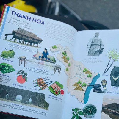 Combo 2 cuốn (Bìa cứng) CHUNG MỘT NGÔI NHÀ; ĐẤT NƯỚC GẤM HOA – ATLAS 54 DÂN TỘC VIỆT NAM – NXB Kim Đồng