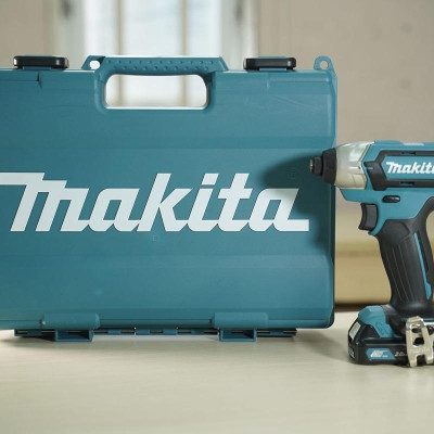 MÁY BẮT VÍT DÙNG PIN 12V (110 N.M) MAKITA TD110DSAE (1 SẠC NHANH. – 2 PIN 12V/ 2.0 AH) - HÀNG CHÍNH HÃNG