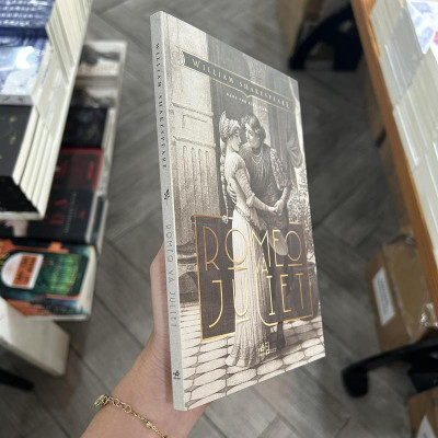 Sách - Romeo và Juliet (Nhã Nam HCM)