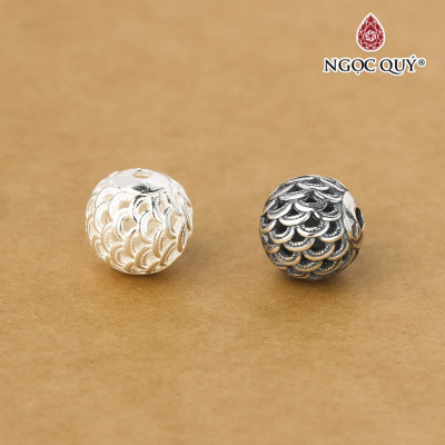 Charm bạc tròn họa tiết vảy rồng - Ngọc Quý Gemstones