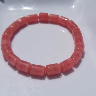 Vòng tay Đá Đào Hoa đẹp Vip hàng đẹp  Chất liệu đá đào hoa Lu Thống Khúc bóng mượt đẹp 6,8mm x dài 10mm Màu hồng tươi bóng đẹp  Nữ mệnh hỏa, mệnh thổ ạ Công dụng may mắn, tài lộc, tốt sức khỏe, xinh đẹp tay ạ