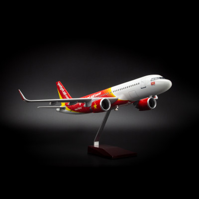 Mô hình máy bay Vietjet Air Airbus A320 lắp ráp có đèn 47cm MBMH46