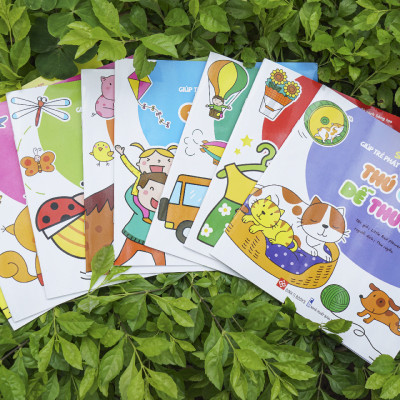 Sách - Bóc Dán Giúp Trẻ Phát Triển Nhận Thức Đầu Đời - Combo 8 Chủ Đề - Cho Trẻ Từ 3 - 6 Tuổi - Đinh Tị Books
