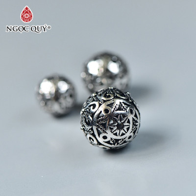 Charm bạc hình tròn hoa văn xỏ ngang - Ngọc Quý Gemstones