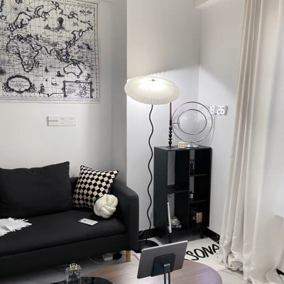 Đèn cây đứng decor đọc sách, đèn ngủ cho phòng ngủ, phòng khách kiểu sóng lượn Hàn Quốc màu đen DC001D