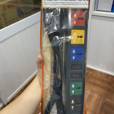 Ổ CẮM KÉO DÀI LIOA 3 CHẤU 6 LỖ ĐA NĂNG DÂY DÀI 3M MODEL 6D32N