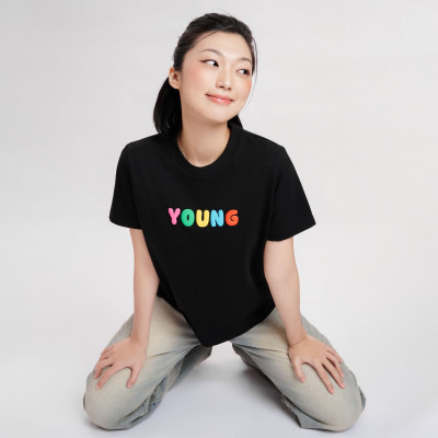 DOTTIE - Áo thun in Young - Đen - T0814