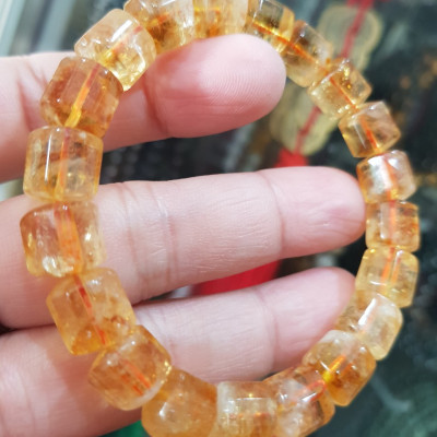 Vòng tay thạch anh Vàng khúc mới đẹp size hạt 9mm rất hợp nữ mệnh kim mệnh Thổ mệnh Thủy ạ