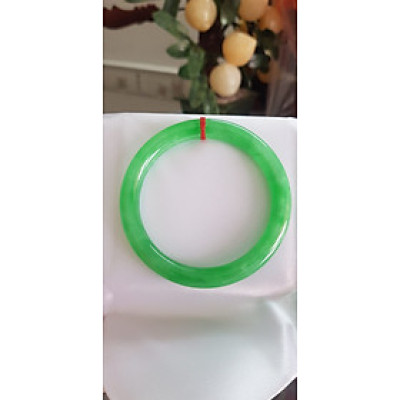 Vòng tay nữ đá cẩm thạch Lý Trong A 55mm x cọng 8mm Màu Xanh lá tươi sáng bóng đều cả vòng rất đẹp Nữ 54kg - 63kg đeo mệnh Mộc mệnh Hỏa mệnh Thủy ạ