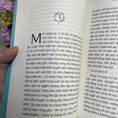 CON GÁI (bản dịch của chàng shipper nói tiếng Pháp Huỳnh Hữu Phước) - Camille Laurens – NXB Phụ Nữ