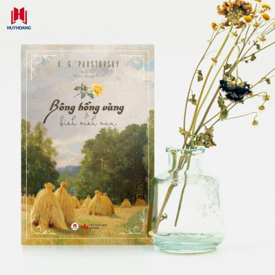 Sách - Bông Hồng Vàng Và Bình Minh Mưa - Huy Hoàng Bookstore
