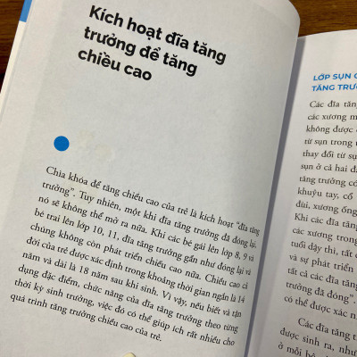 [Tiệm Sách Einstein] Giúp Con Đạt Được Chiều Cao Lý Tưởng + Bảo Vệ Mắt Con Trong Thời Đại Siêu Cận Thị